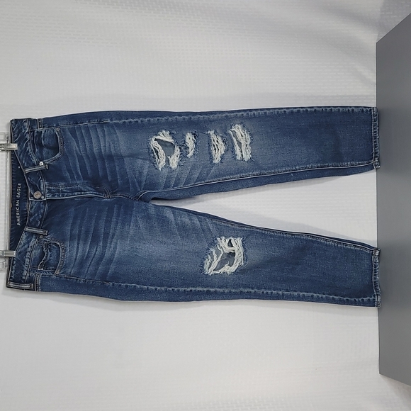 American Eagle Outfitters Denim - American Eagle Tomgirl size 14 jeans excellent condition